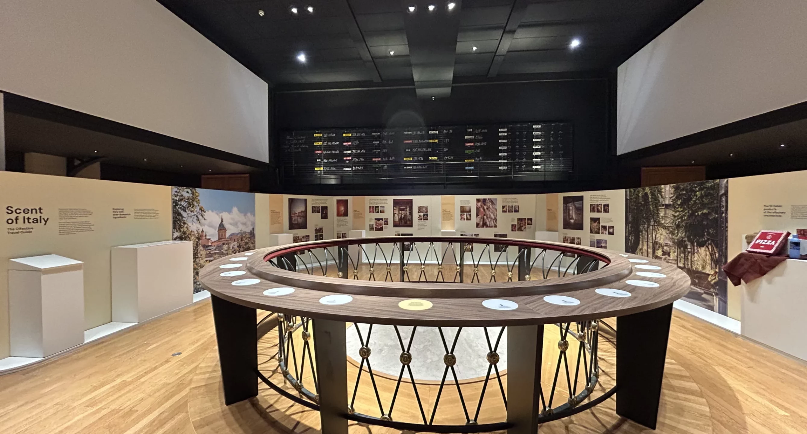 eventools-scenographie-paris-perfume-week-4